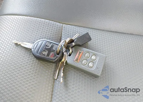 2013 Ford F-250 Xl z USA, uszkodzony, nr VIN 1FDBF2B6XDEA18577